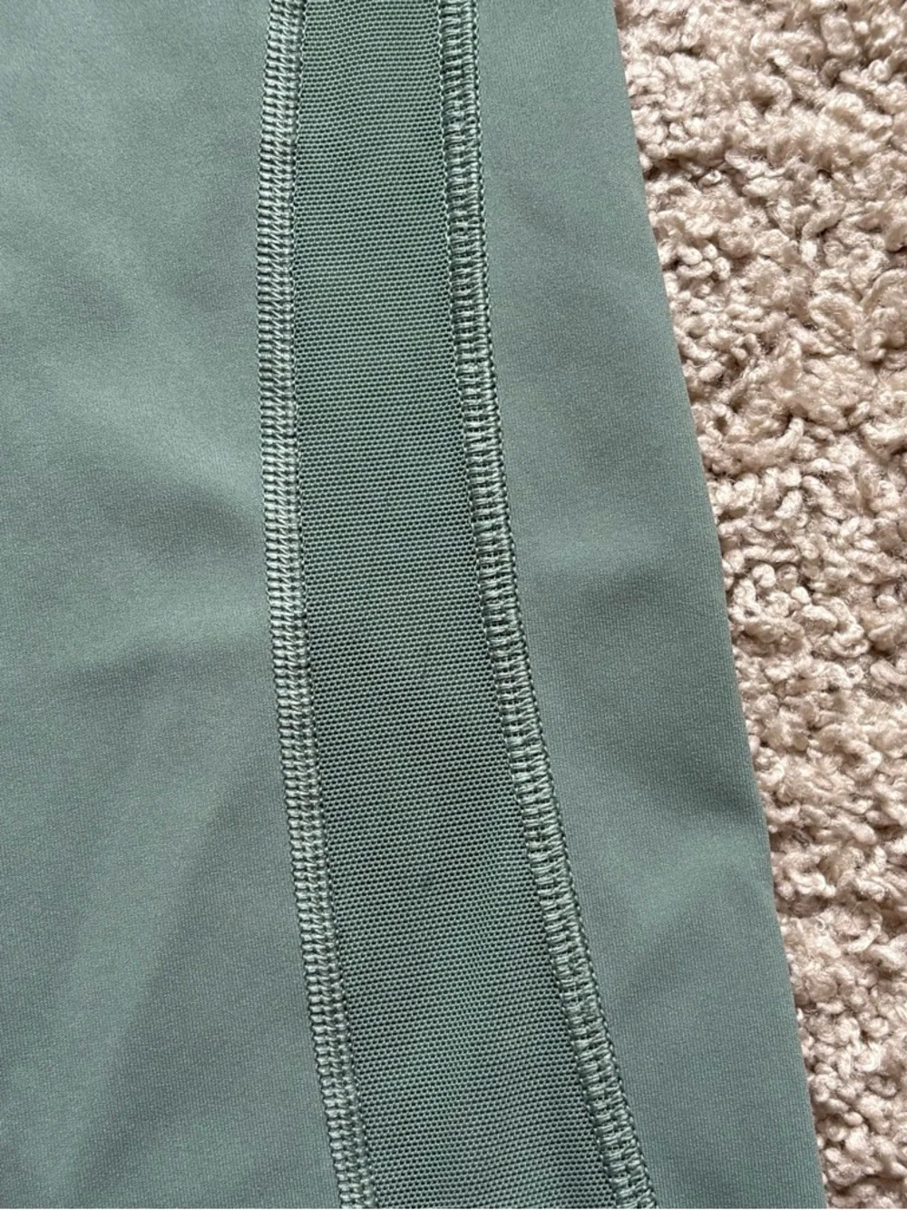 Lululemon Train Times 7/8 Pant *25